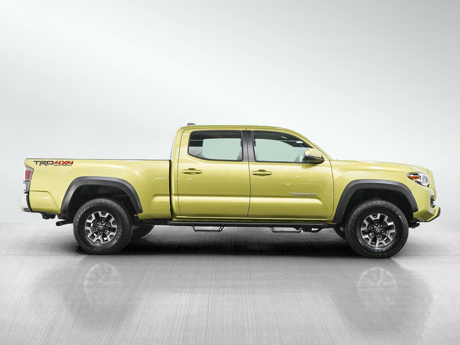 Used 2023 Toyota Tacoma TRD Off-Road AWD/4WD image 6