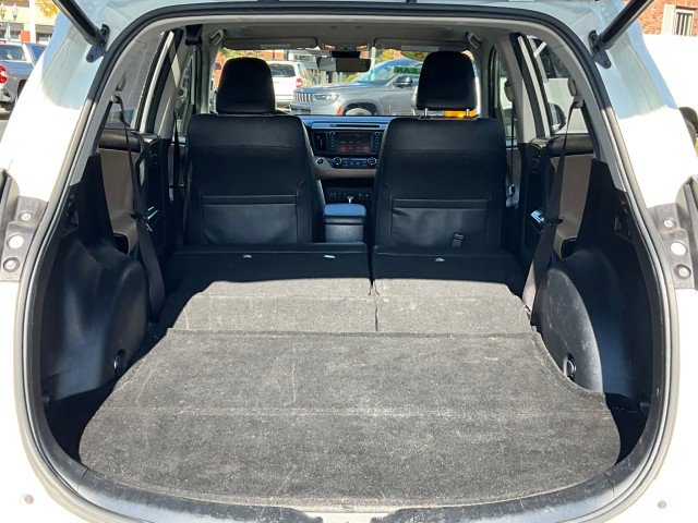 Used 2018 Toyota RAV4 Limited image 36