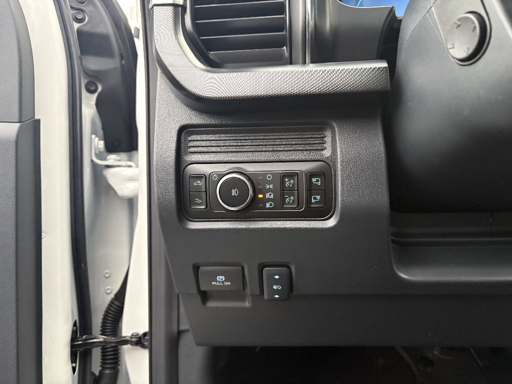 New 2026 Ford F450 Platinum w/ FX4 Off-Road Package image 37