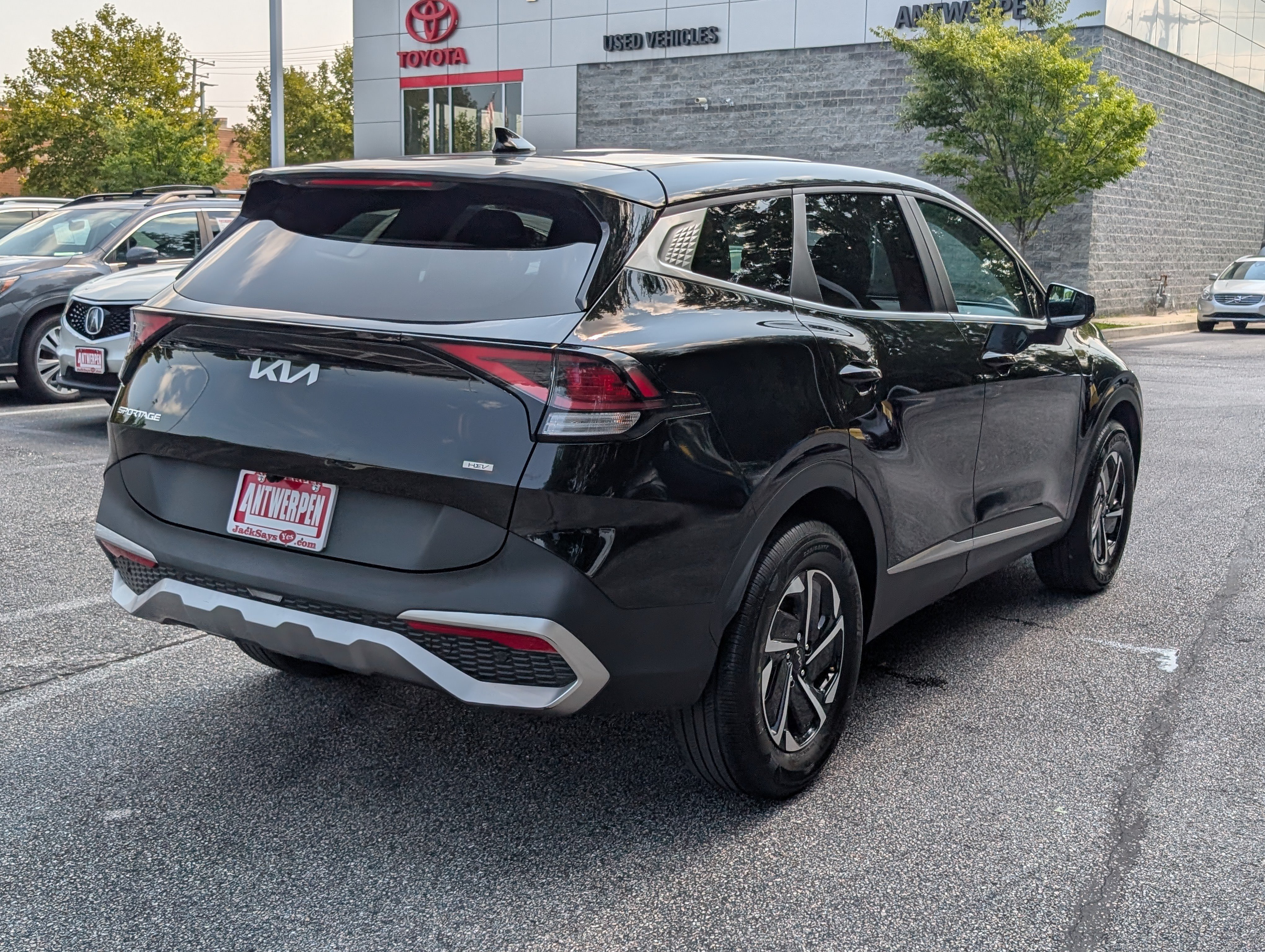 Used 2023 Kia Sportage LX AWD/4WD image 3