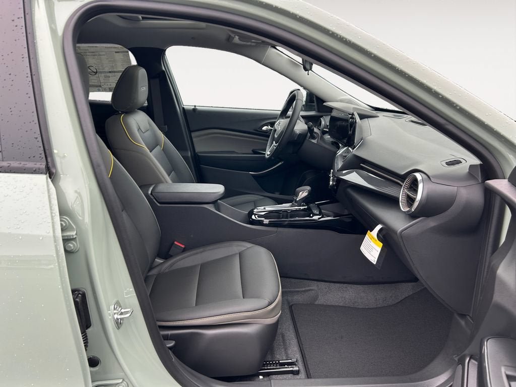 New 2026 Chevrolet Trax ACTIV w/ Sunroof Package FWD image 10