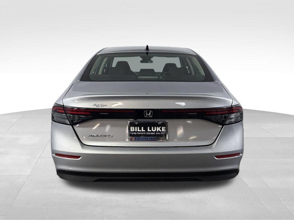 Used 2025 Honda Accord SE image 7