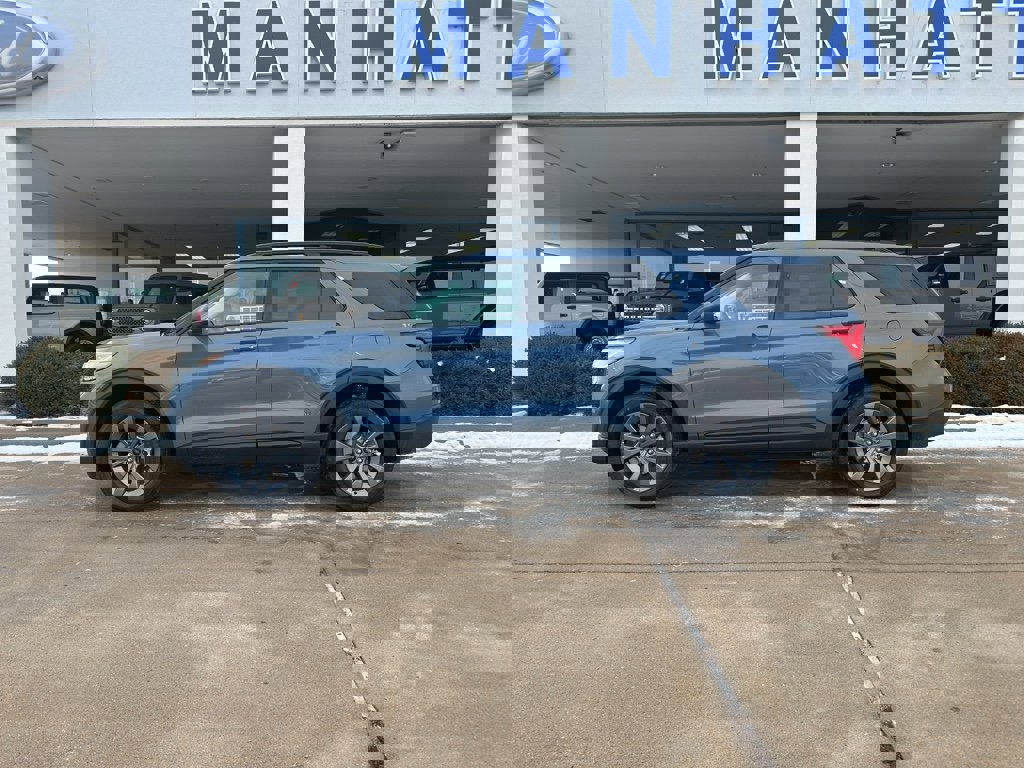 New 2026 Ford Explorer Active w/ Active Comfort Package image 4