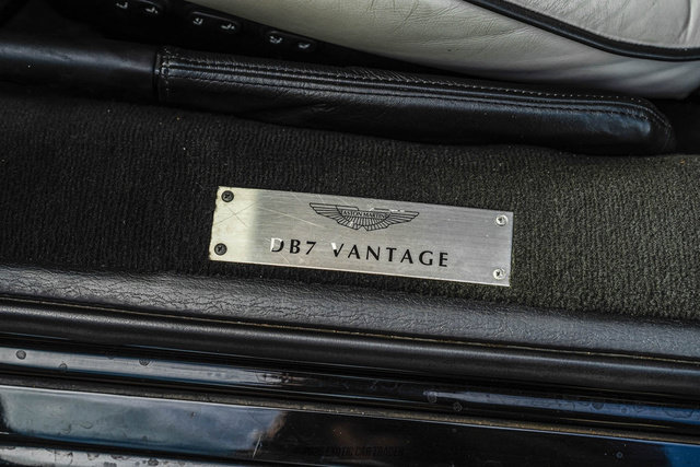 Used 2000 Aston Martin DB7 Vantage RWD image 17