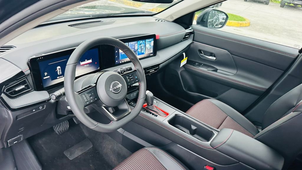 New 2026 Nissan Kicks SR FWD image 13