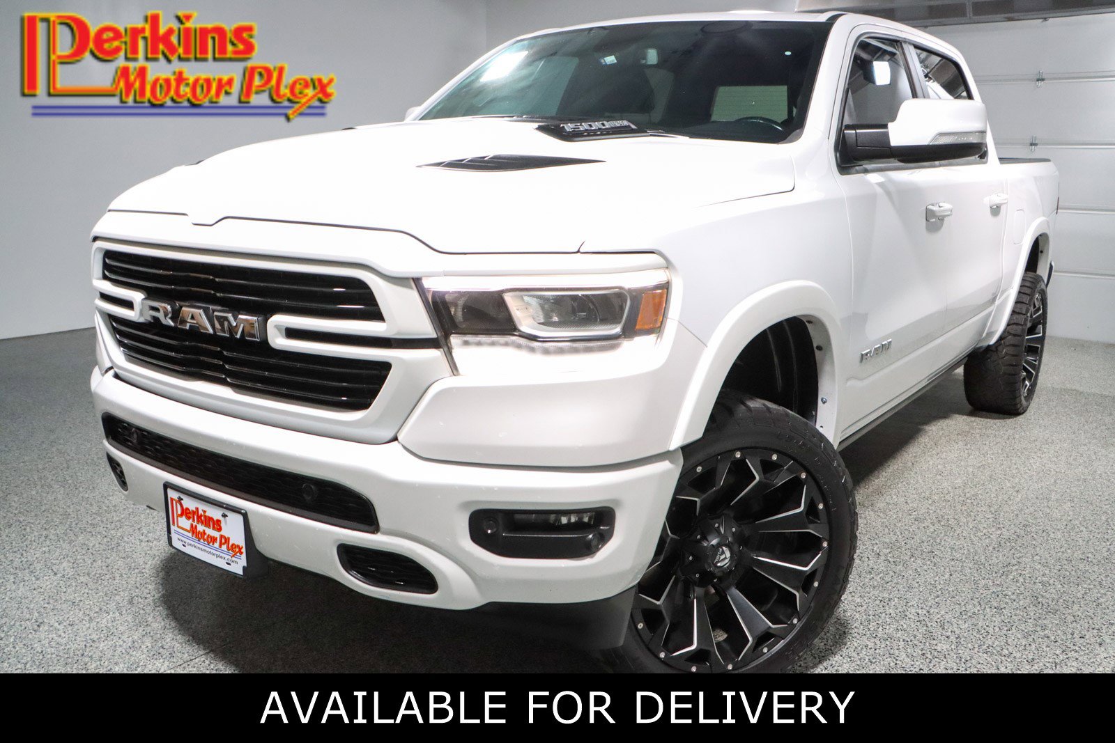 Used 2019 RAM 1500 Laramie w/ Sport Appearance Package image 1