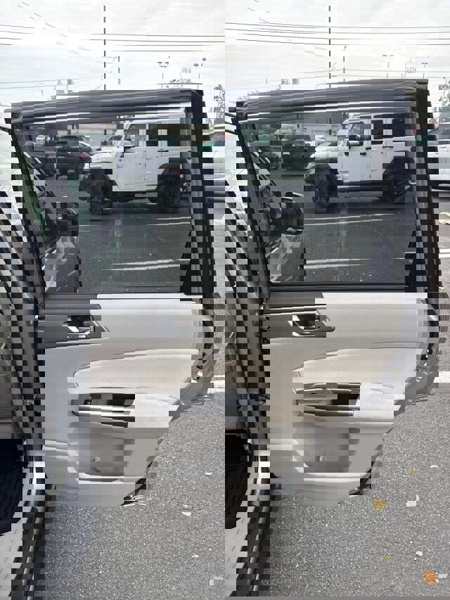 Used 2011 Subaru Forester 2.5X Limited image 15