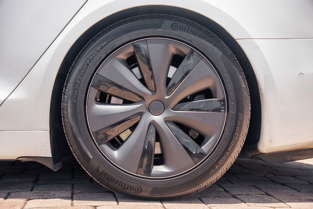 Used 2023 Tesla Model S AWD/4WD image 16