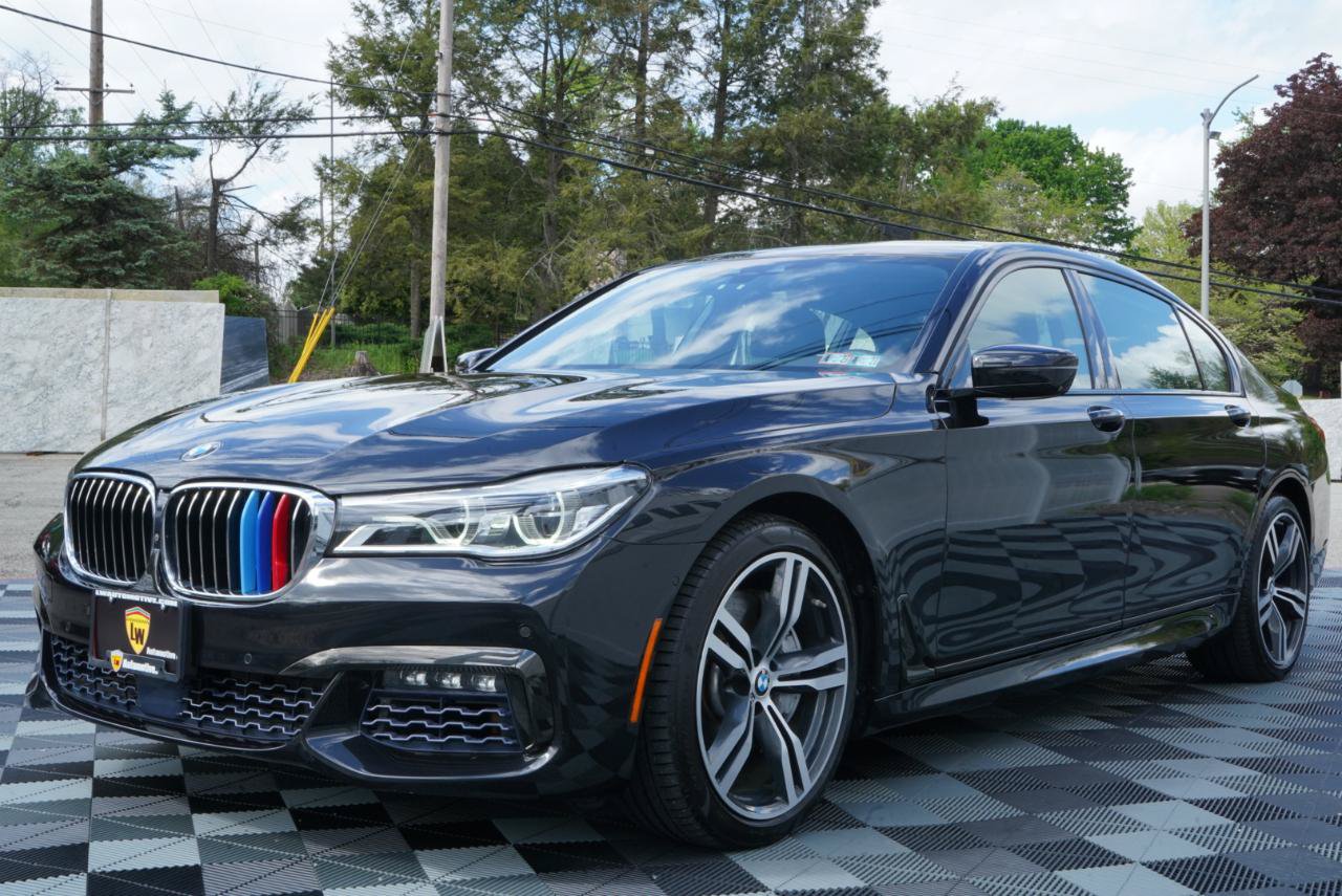 Used 2017 BMW 750i RWD image 13