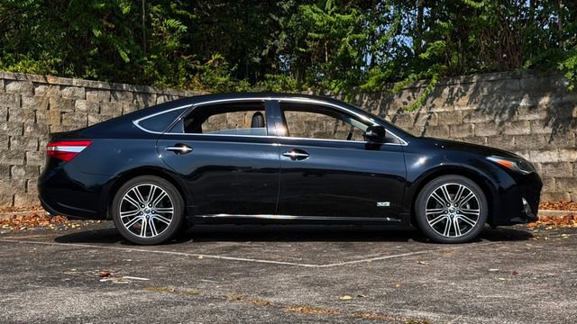 Used 2015 Toyota Avalon XLE Touring Sport Edition FWD image 4