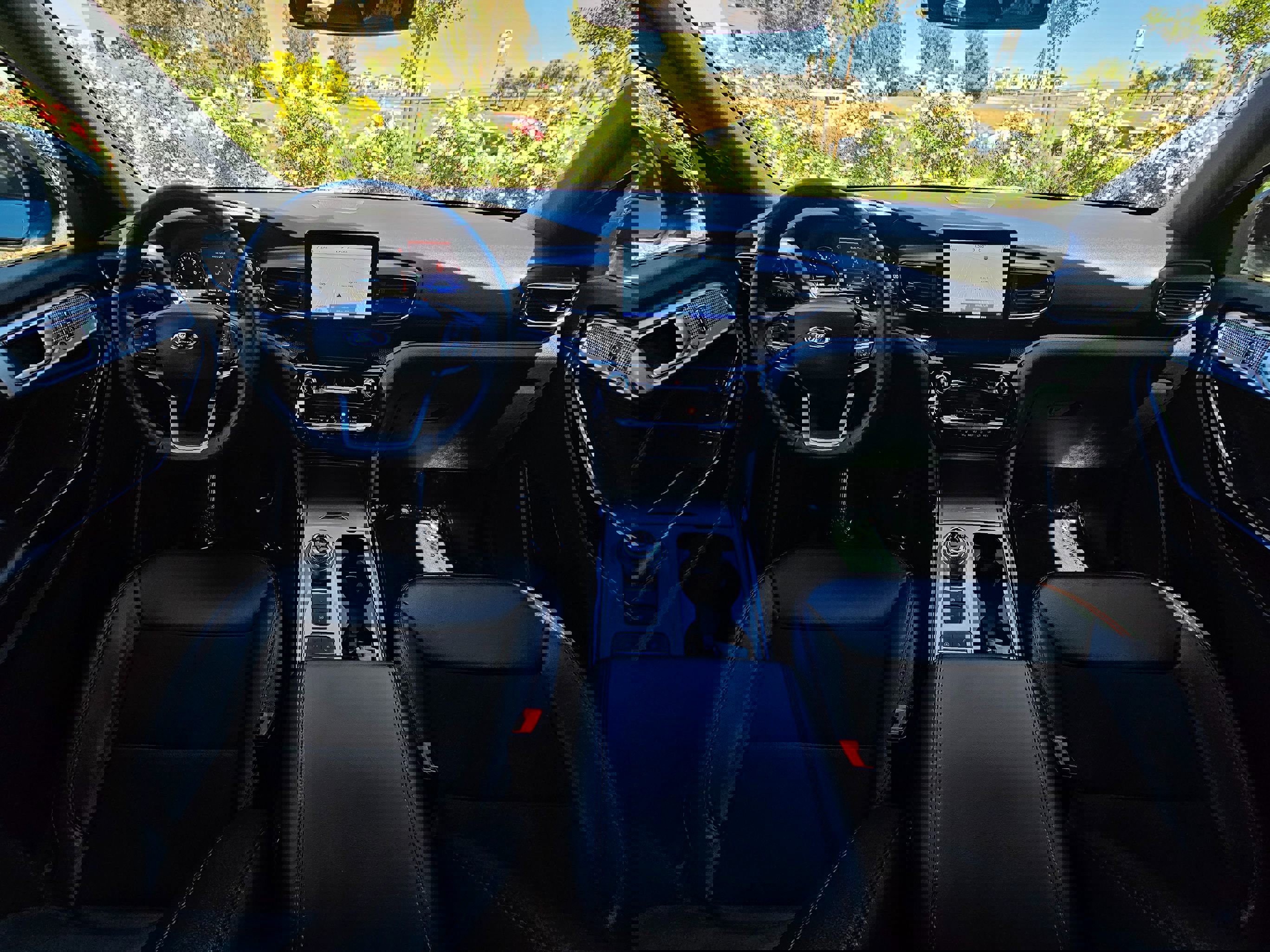 Used 2024 Ford Explorer ST-Line w/ Class IV Trailer Tow Package RWD image 22