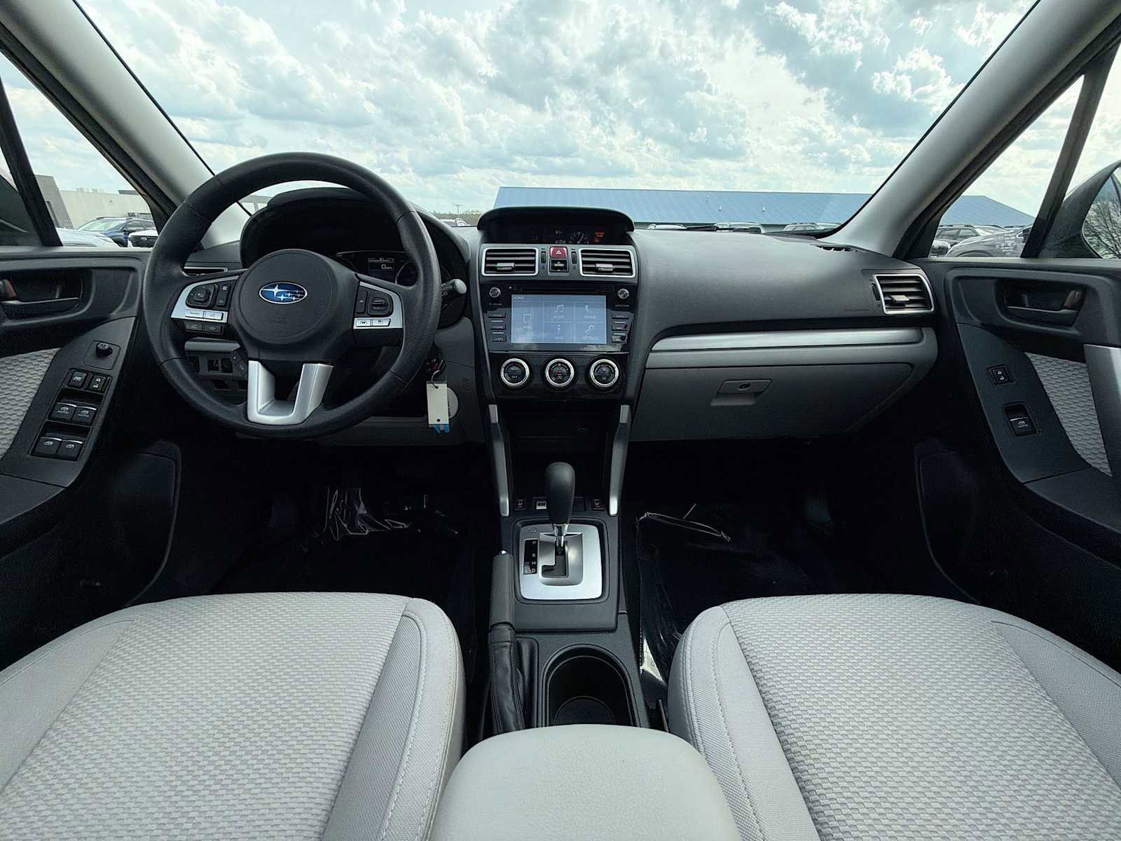 Used 2017 Subaru Forester 2.5i Premium image 12