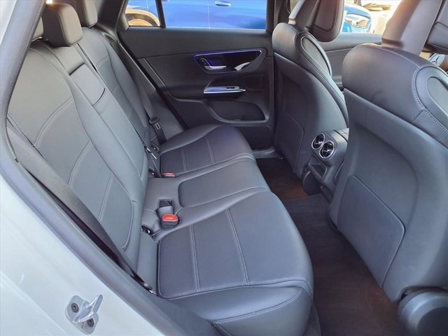 Used 2025 Mercedes-Benz GLC 300 image 20