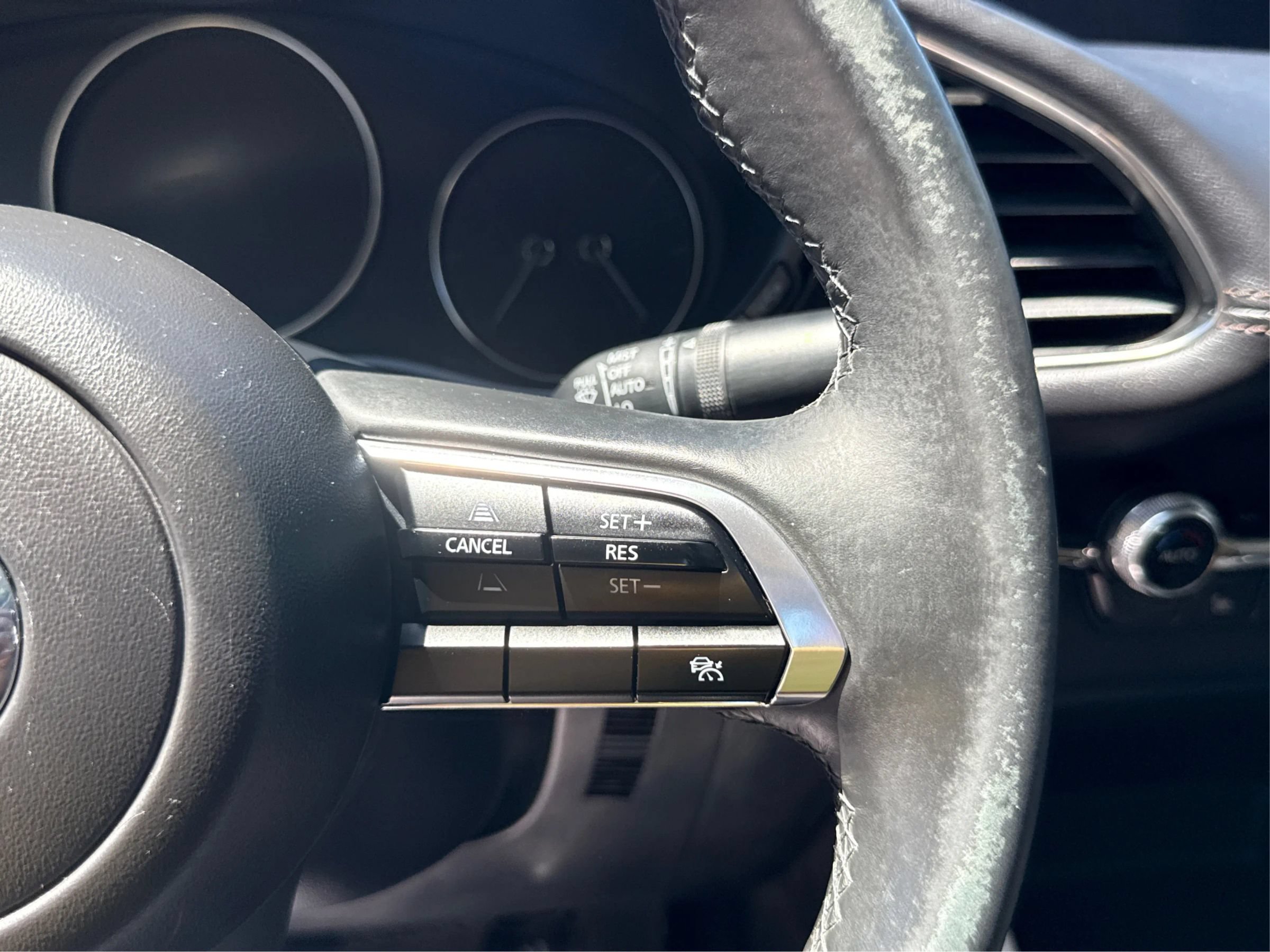 Used 2024 MAZDA MAZDA3 s FWD image 36