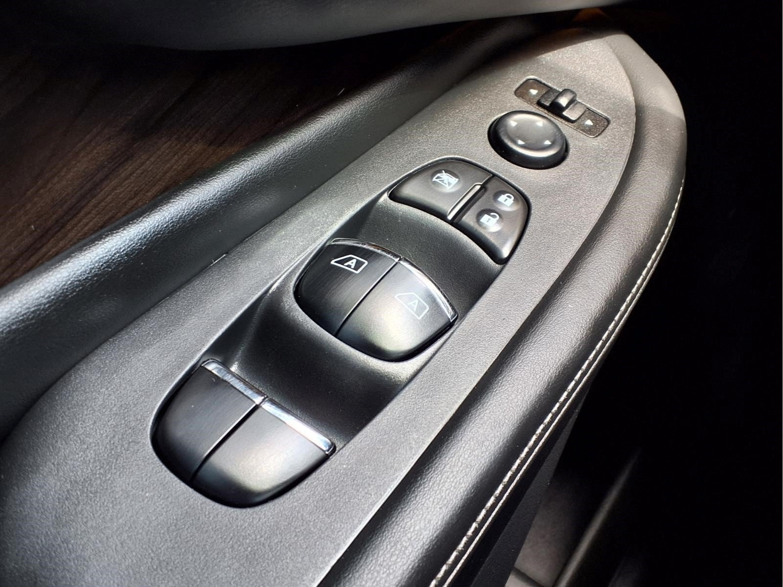 Used 2020 Nissan Murano Platinum FWD image 19