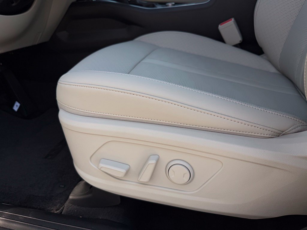 New 2026 Kia Sorento EX FWD image 14