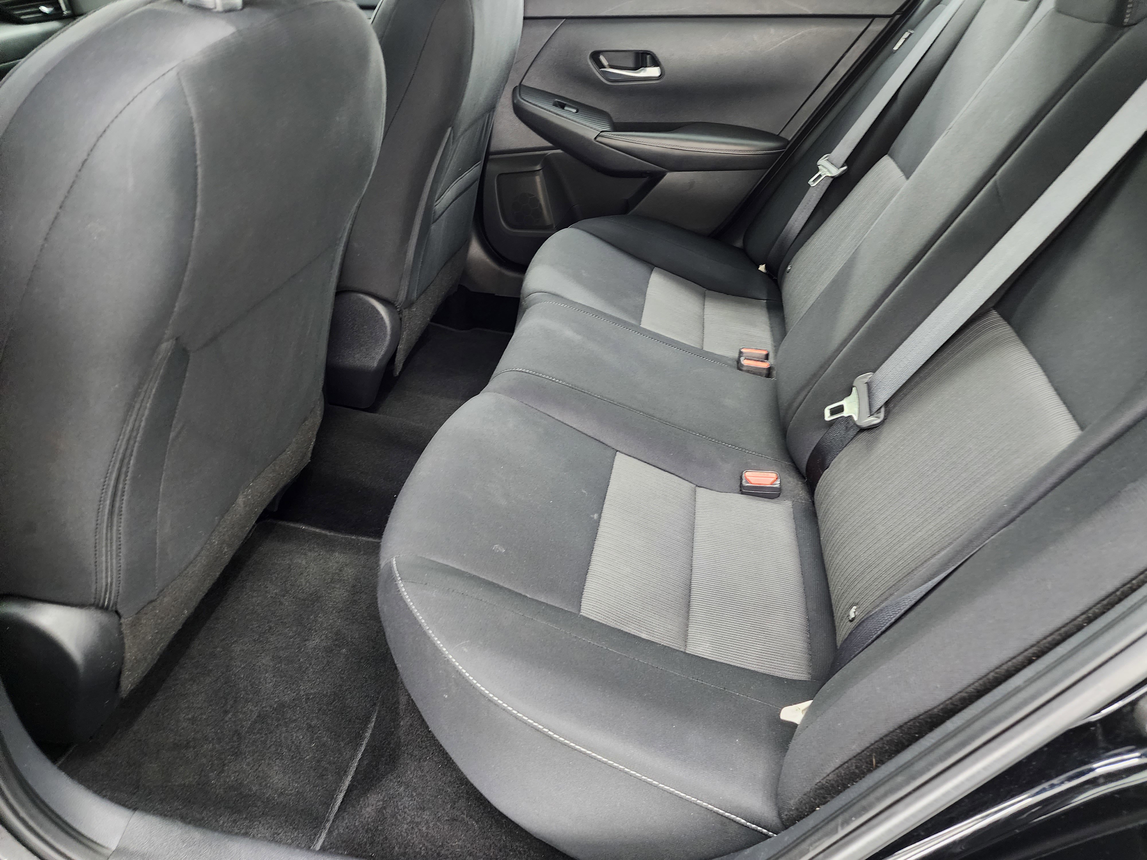 Used 2023 Nissan Sentra SV FWD image 32