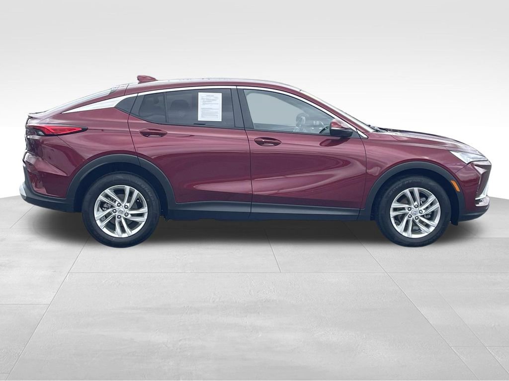 Used 2024 Buick Envista Preferred w/ Convenience I Package FWD image 2