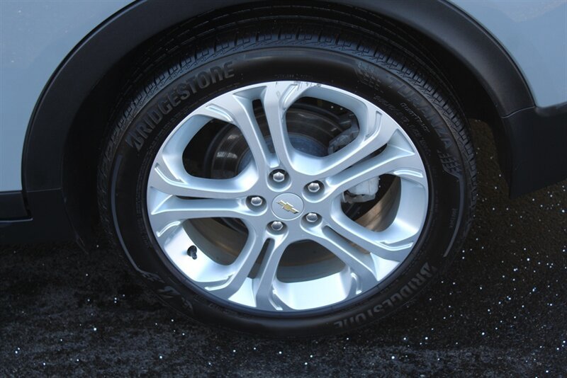 Used 2019 Chevrolet Bolt LT FWD image 25