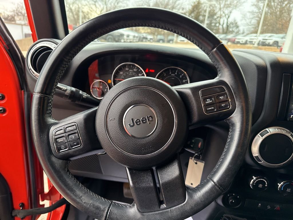 Used 2015 Jeep Wrangler Unlimited Sahara w/ Max Tow Package image 16