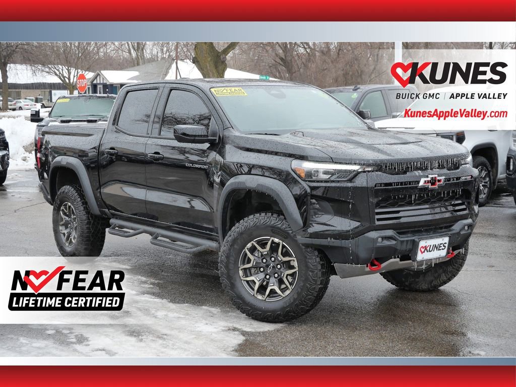 Used 2024 Chevrolet Colorado ZR2 image 1