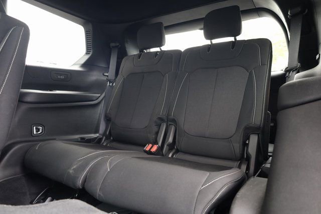 Used 2025 Jeep Grand Cherokee L Laredo w/ Luxury Tech Group I image 27