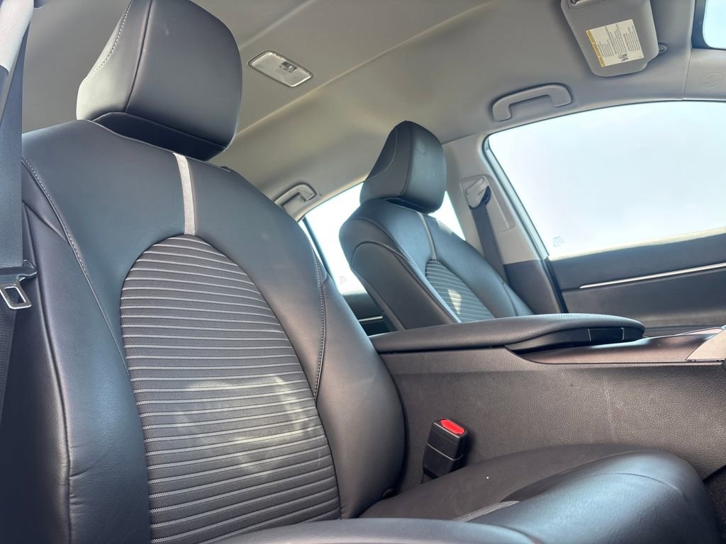 Used 2023 Toyota Camry SE image 25