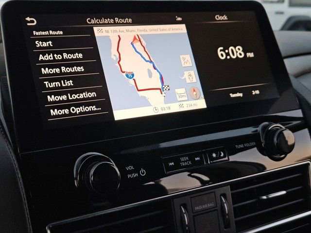 Used 2023 Nissan Armada SL w/ Captain's Chairs Package image 16