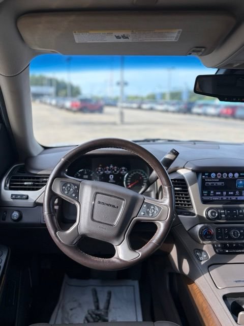 Used 2020 GMC Yukon XL Denali w/ Open Road Package RWD image 20