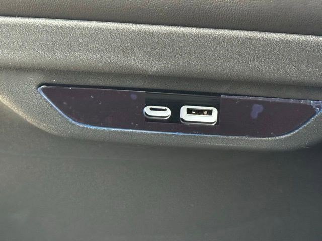 New 2026 Chrysler Pacifica Select image 32