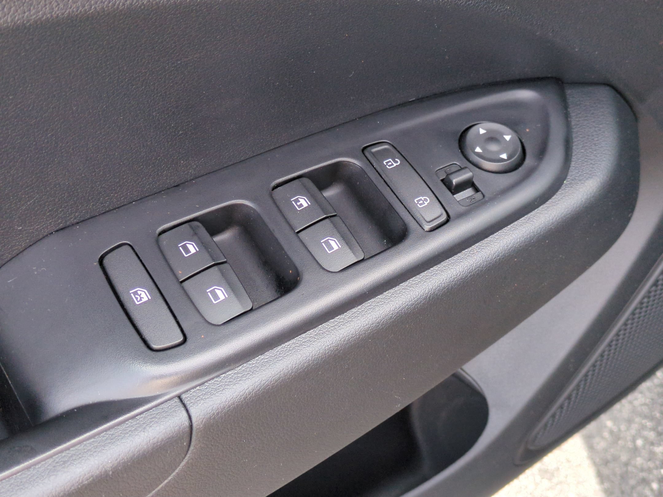 Used 2026 Hyundai Venue SE FWD image 15