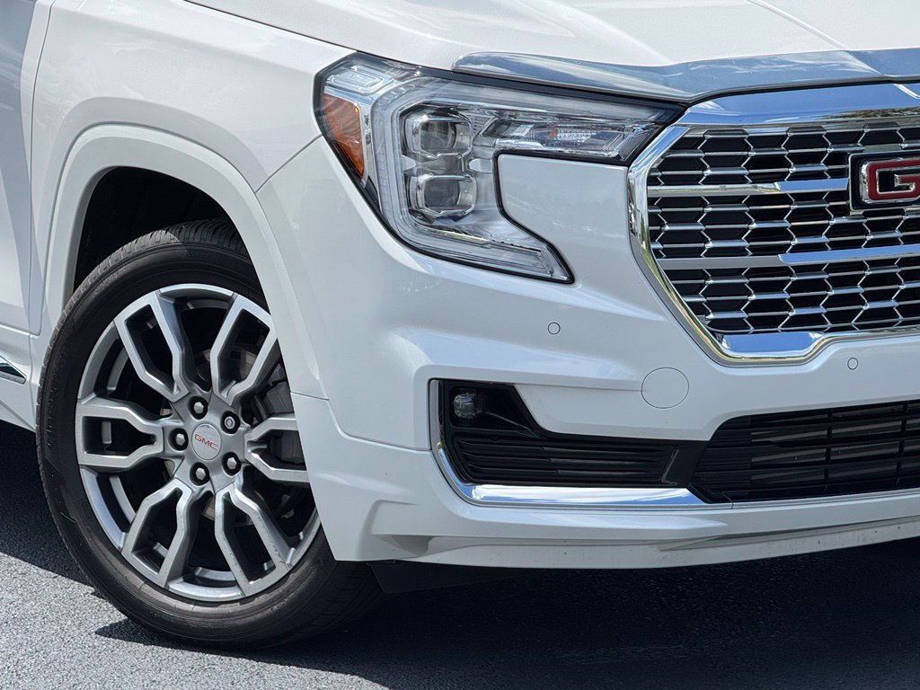 Used 2023 GMC Terrain Denali AWD/4WD image 13