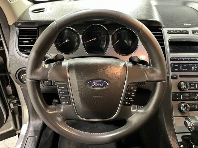 Used 2012 Ford Taurus SEL FWD image 22