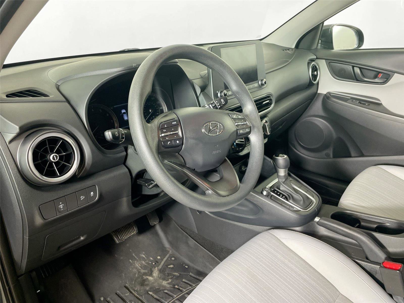 Used 2022 Hyundai Kona SEL w/ Cargo Package AWD/4WD image 21