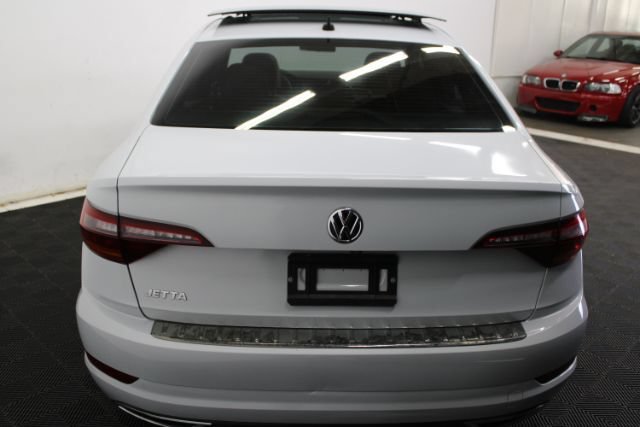 Used 2019 Volkswagen Jetta R-Line w/ R-Line Cold Weather Package FWD image 10