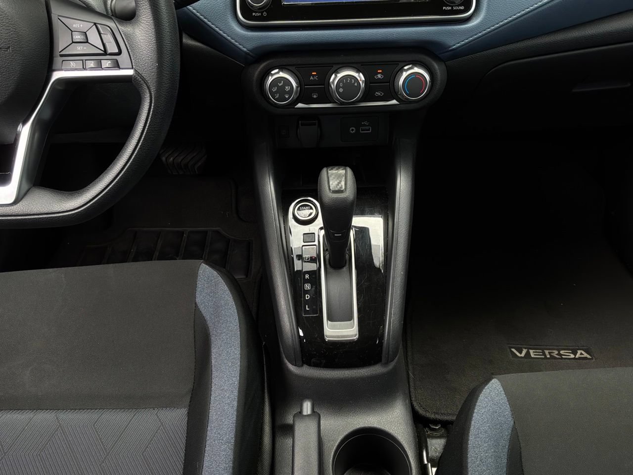Used 2025 Nissan Versa SV FWD image 15
