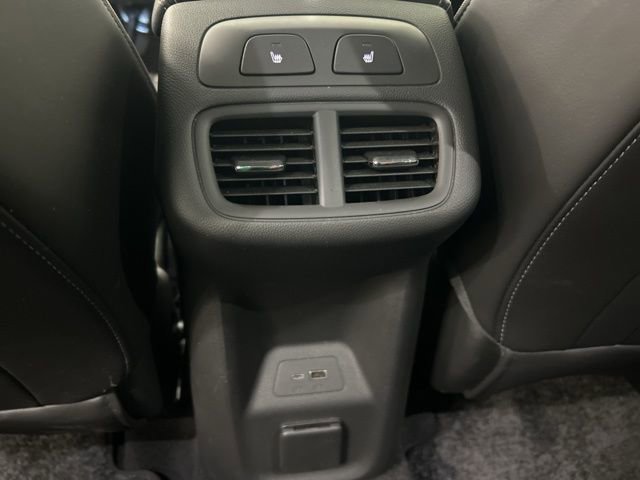 Used 2024 Buick Envision Avenir AWD/4WD image 11