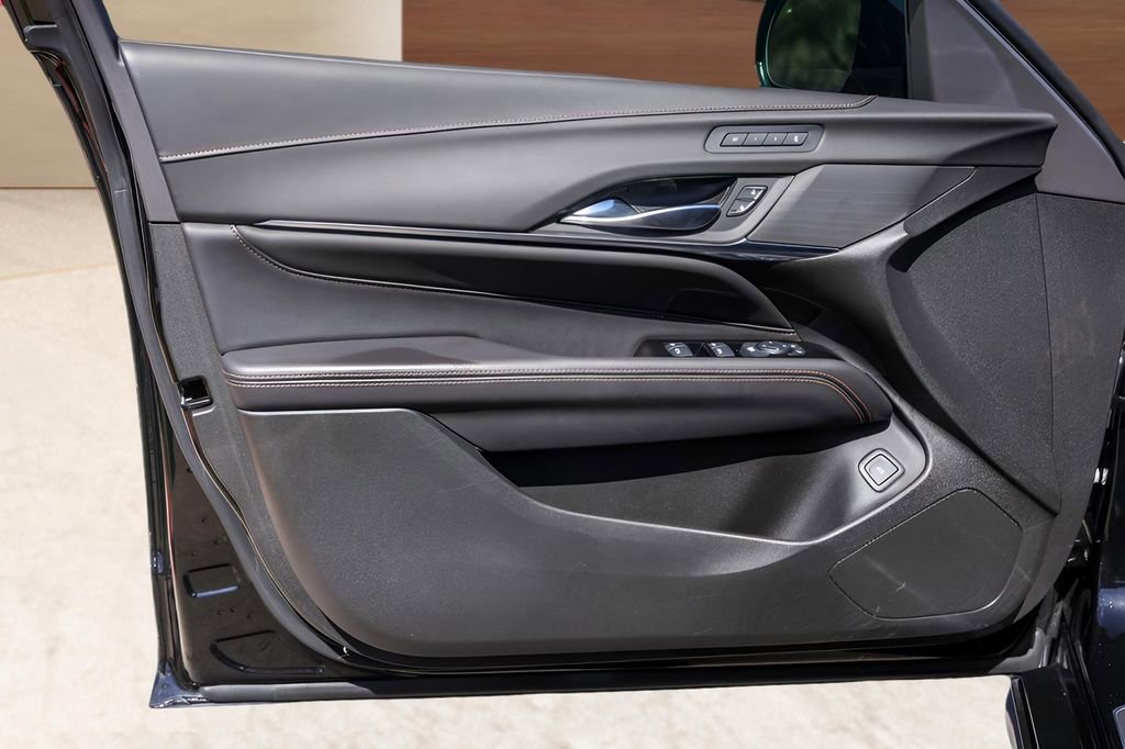 Certified 2025 Cadillac CT4 Sport RWD image 23