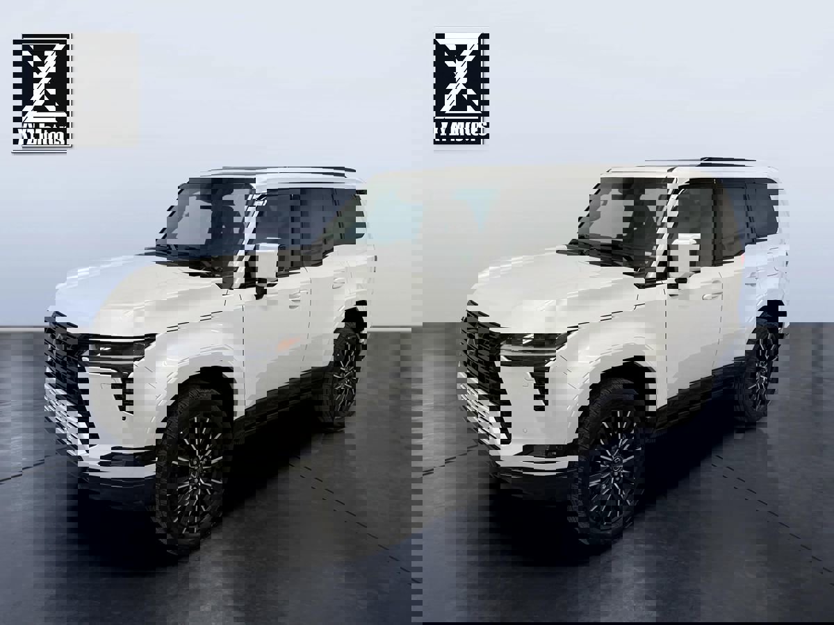 Used 2025 Lexus GX 550 w/ Accessory Package (2T) image 1