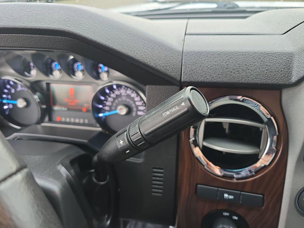 Used 2015 Ford F250 Lariat w/ Camper Package image 18