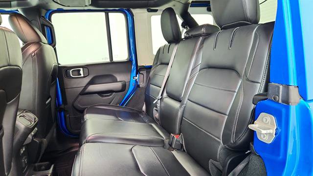 Used 2023 Jeep Wrangler Unlimited Sahara w/ Cold Weather Group image 21