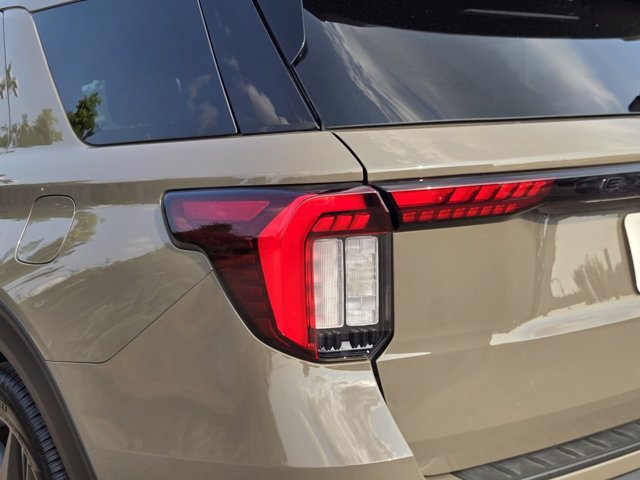 Used 2026 Ford Explorer ST w/ Sun And Sound Package RWD image 9