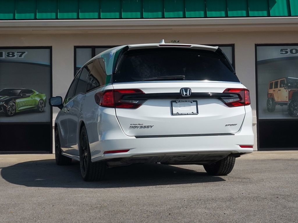 Used 2023 Honda Odyssey Sport image 4