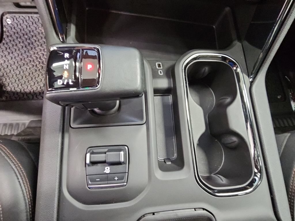 Certified 2025 GMC Sierra 1500 AT4 w/ AT4 Premium Package AWD/4WD image 22