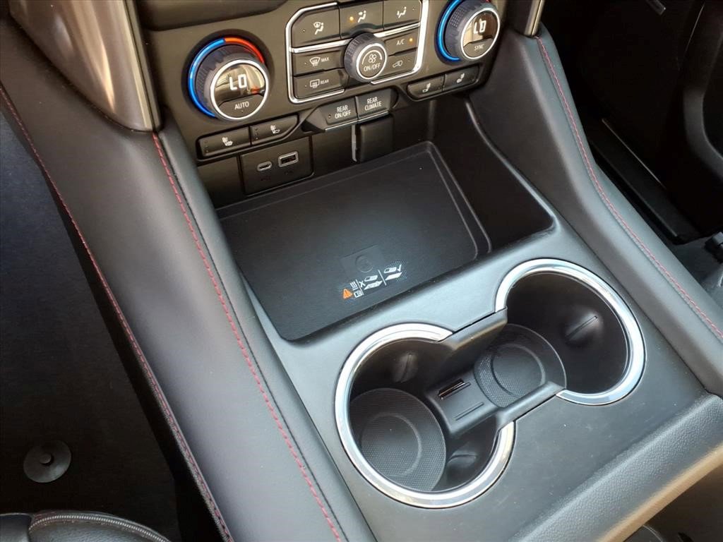 Certified 2022 Chevrolet Suburban RST w/ Sport Performance Package image 27