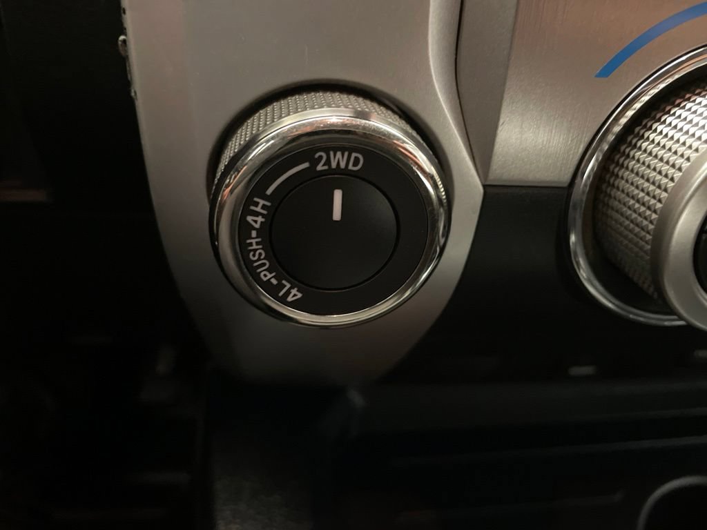 Used 2018 Toyota Tundra Limited w/ Limited Premium Package AWD/4WD image 19