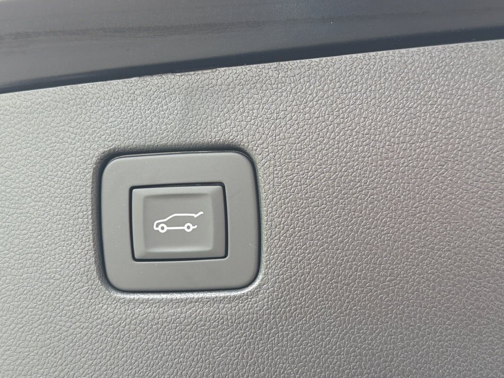 Certified 2025 Buick Envista Avenir FWD image 15