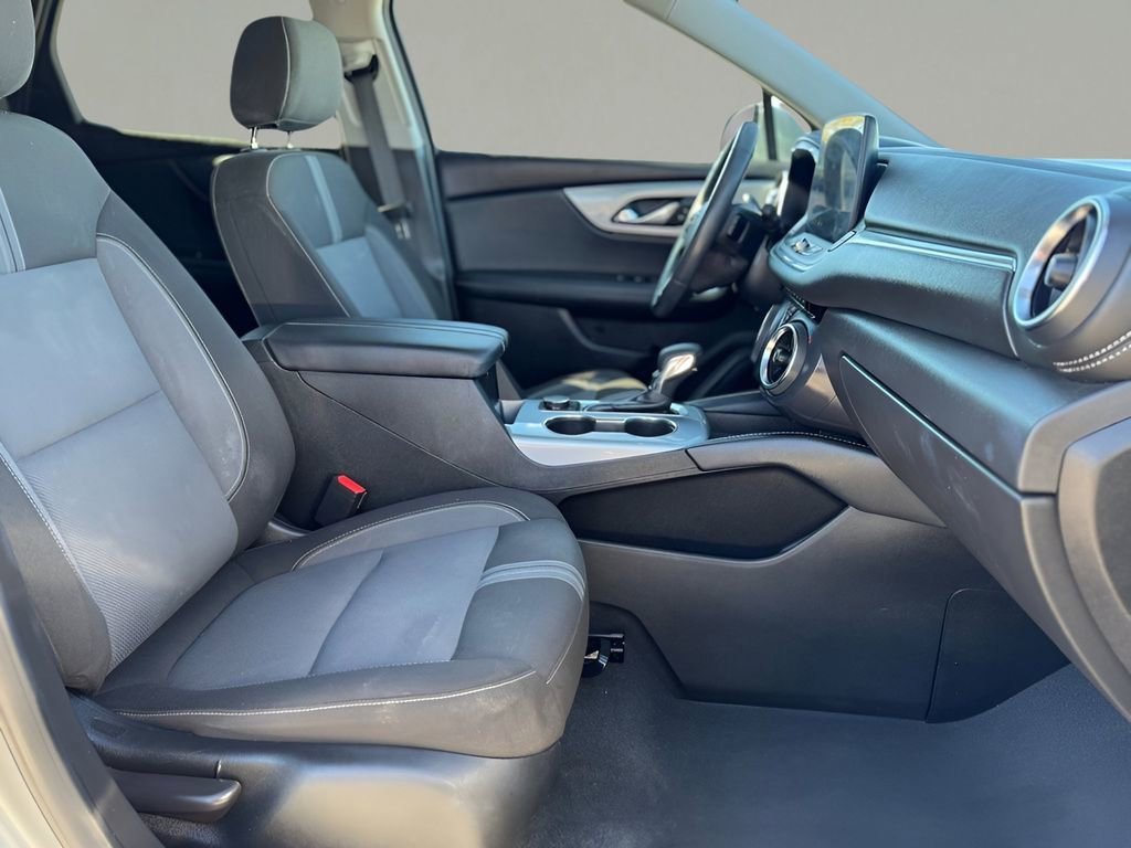 Used 2023 Chevrolet Blazer LT image 11