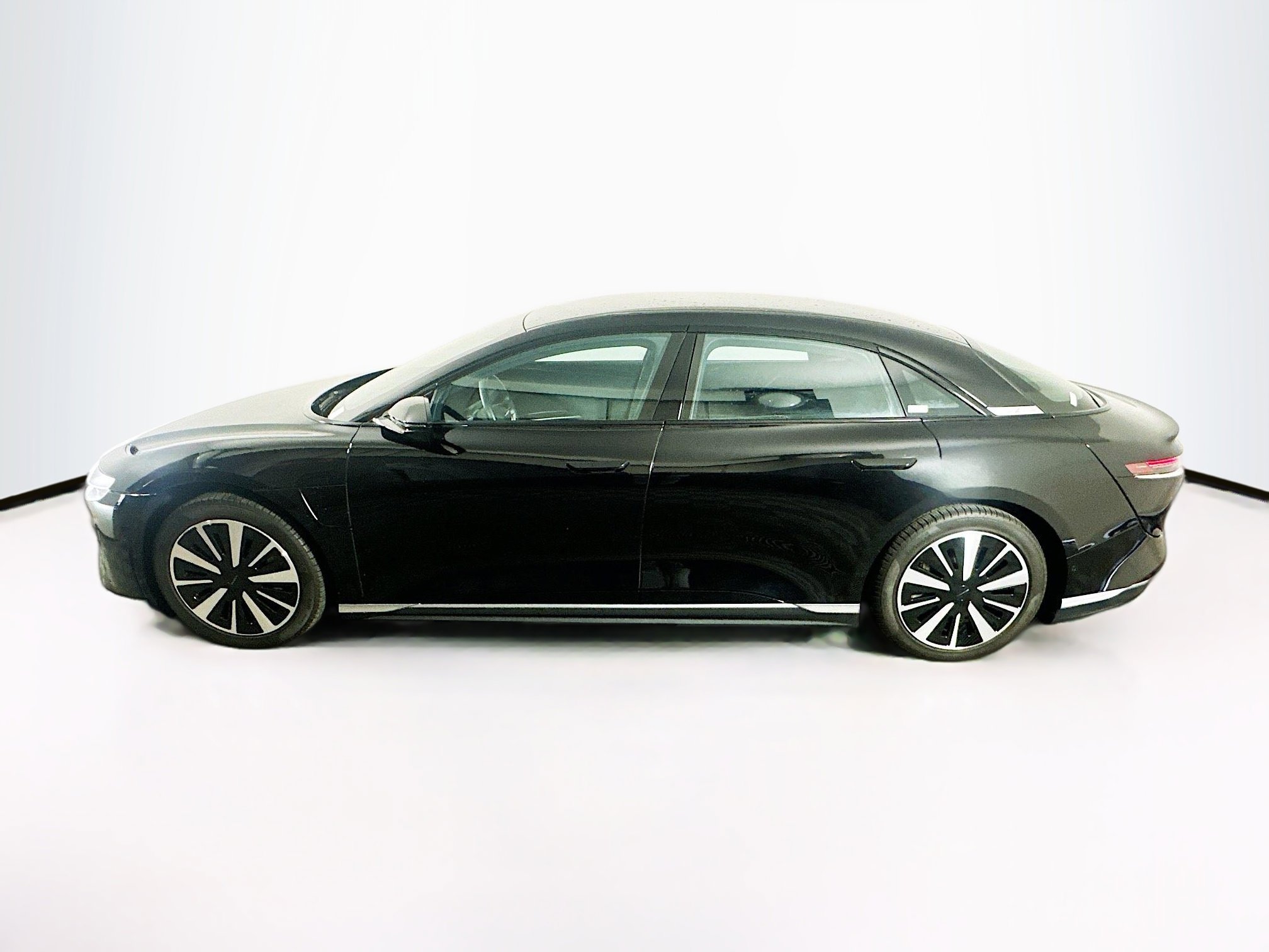 Used 2023 Lucid Air Pure AWD/4WD image 4