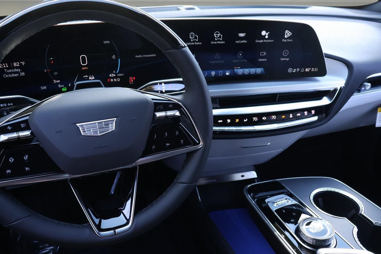 New 2026 Cadillac Lyriq Sport RWD image 30
